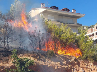 Πυρκαγιές: 13 μέτρα για τη στήριξη των πυρόπληκτων ανακοίνωσε η κυβέρνηση