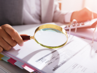 Φοροδιαφυγή: Τριμελείς επιτροπές θα περνούν από «κόσκινο» τις καταγγελίες – Πώς θα «βαθμολογούνται» οι υποθέσεις