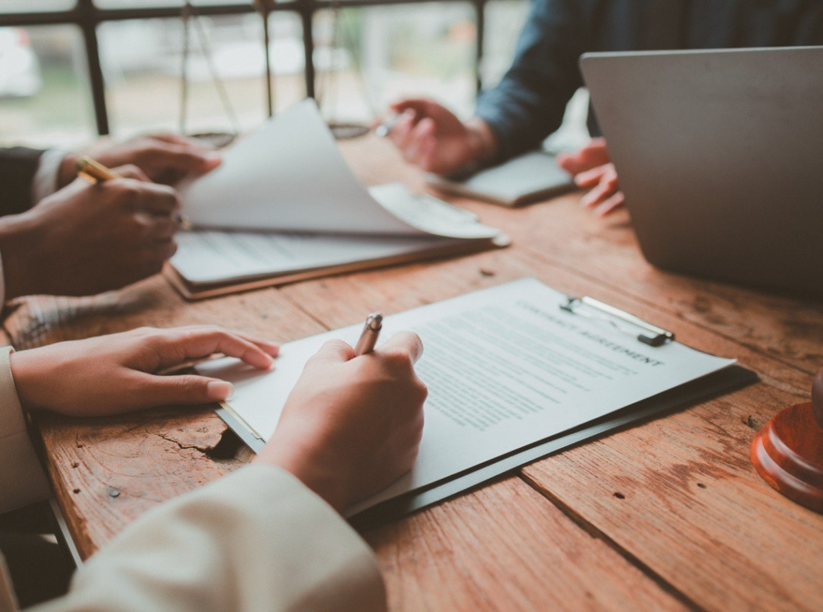 Προς αναβολή για το 2026 ο νόμος για τις Συλλογικές Συμβάσεις Εργασίας