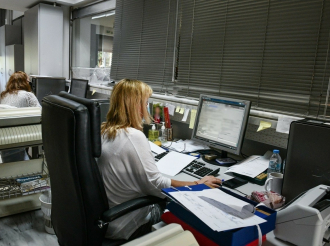 Οι νέοι βασικοί μισθοί σε Δημόσιο και ΟΤΑ (πίνακες και παραδείγματα)