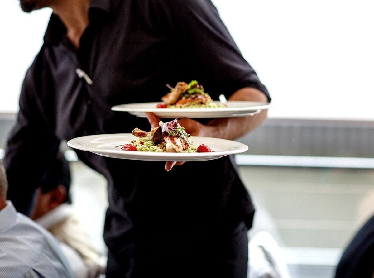 Τι ισχύει για τις Αργίες του Πάσχα 2026 – Πώς αμείβονται όσοι θα δουλέψουν